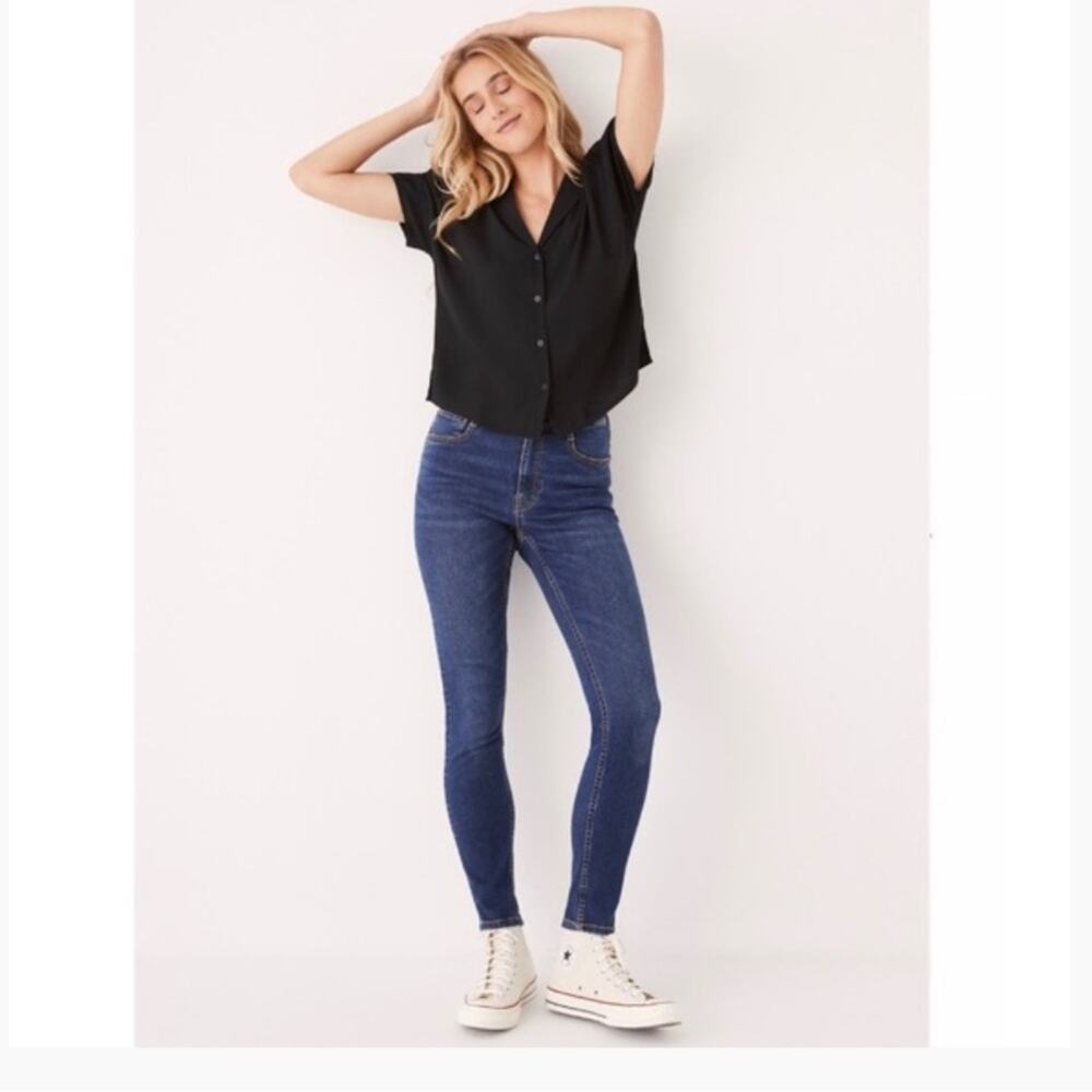 Frank And Oak Debbie High Rise Skinny Jean.